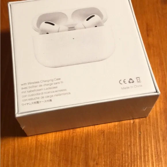EARBUDS